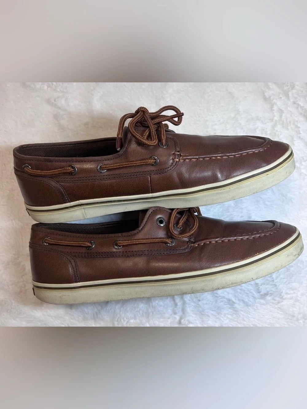 Nautica Men’s Brown Leather Lace-Up Boat Shoes with Cream Sole
